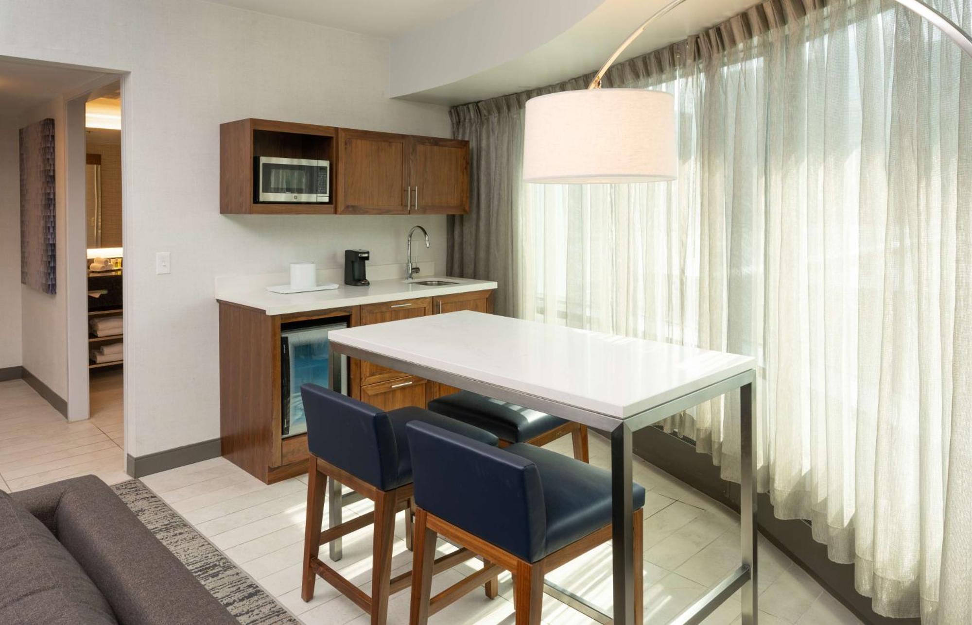 Отель Hilton Fairfax, Va Экстерьер фото