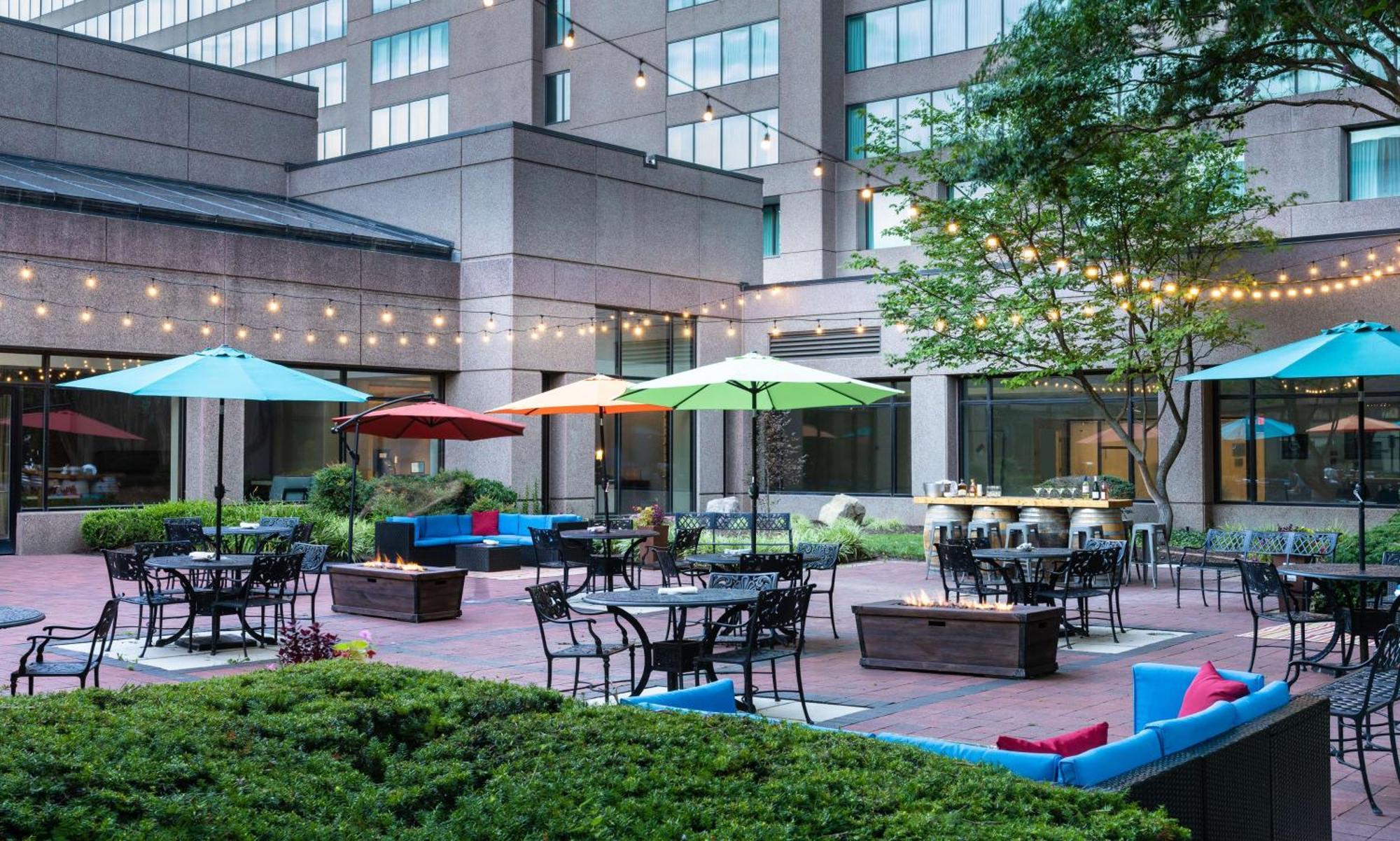 Отель Hilton Fairfax, Va Экстерьер фото