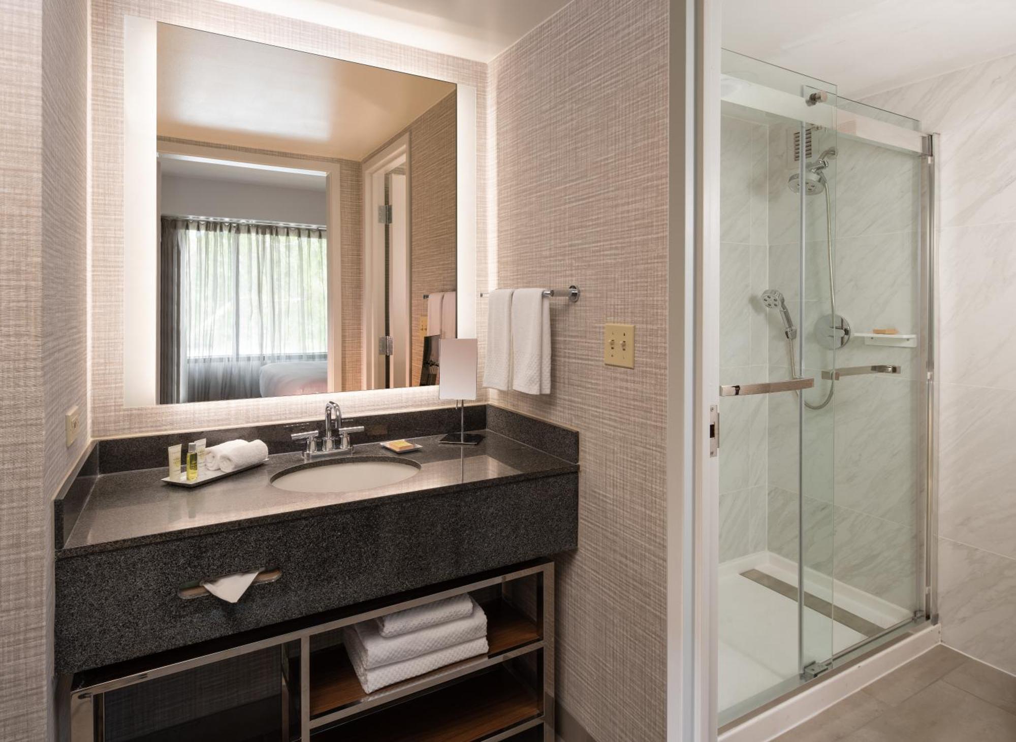 Отель Hilton Fairfax, Va Экстерьер фото